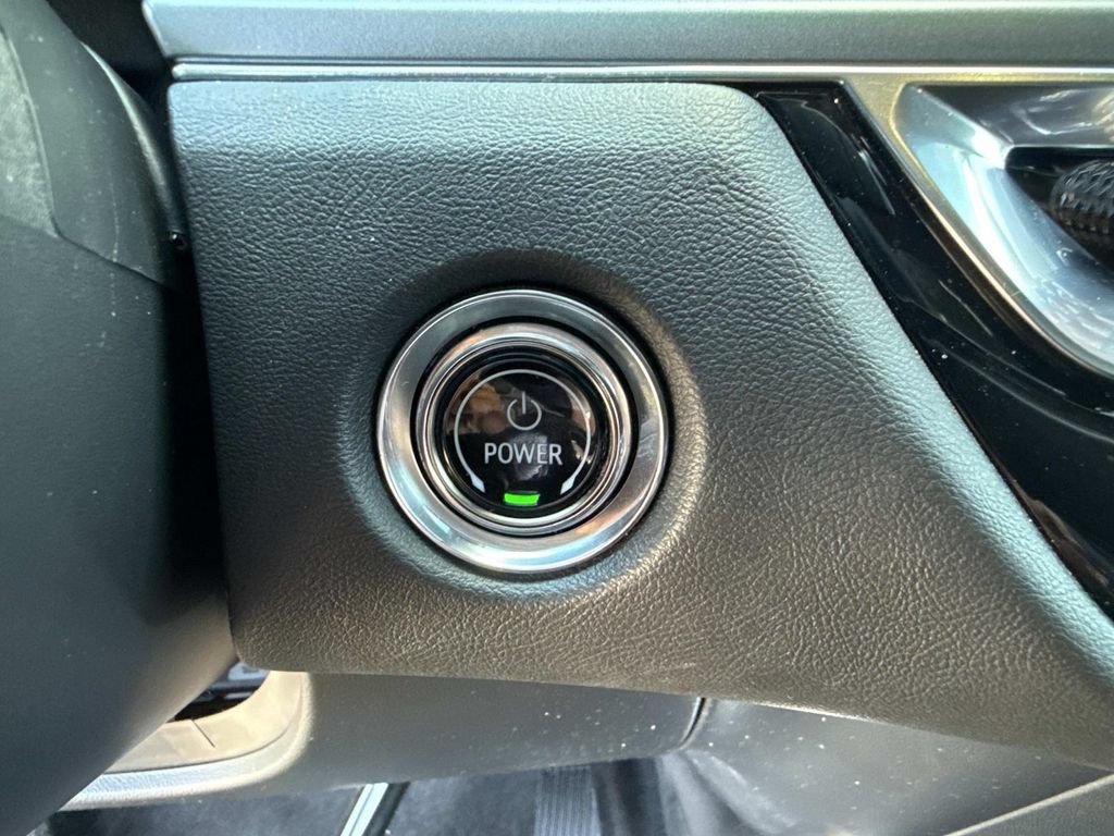 Certified 2024 Cadillac Lyriq Tech AWD/4WD image 28