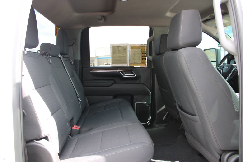 Used 2024 Chevrolet Silverado 2500 LT image 29