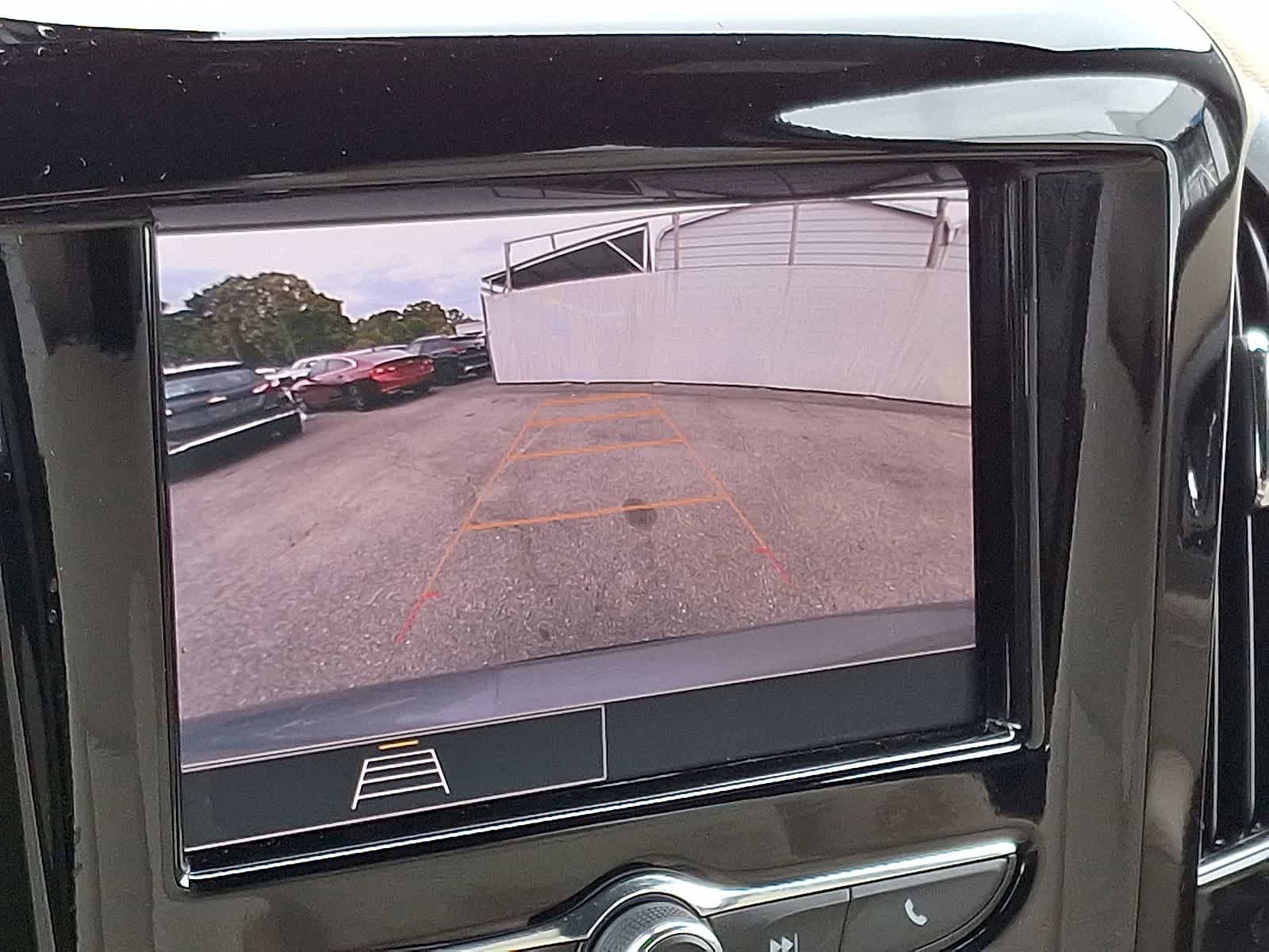 Used 2023 Chevrolet Traverse LS FWD image 20