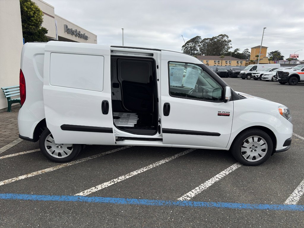 Used 2021 RAM ProMaster City Tradesman SLT FWD image 4