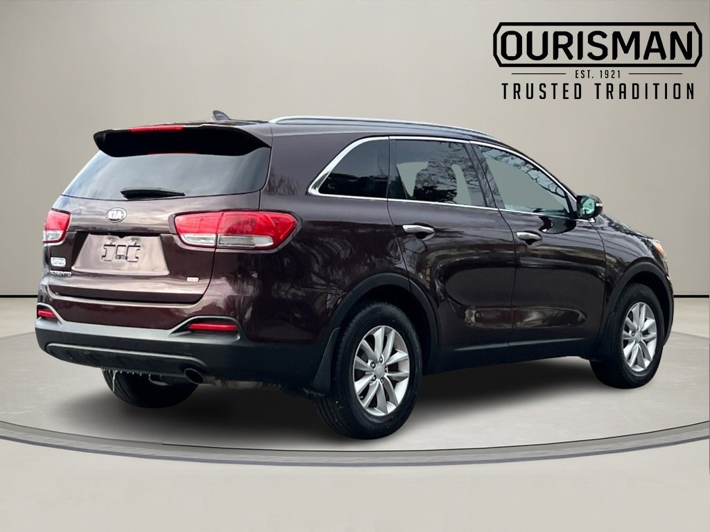 Used 2016 Kia Sorento LX image 5