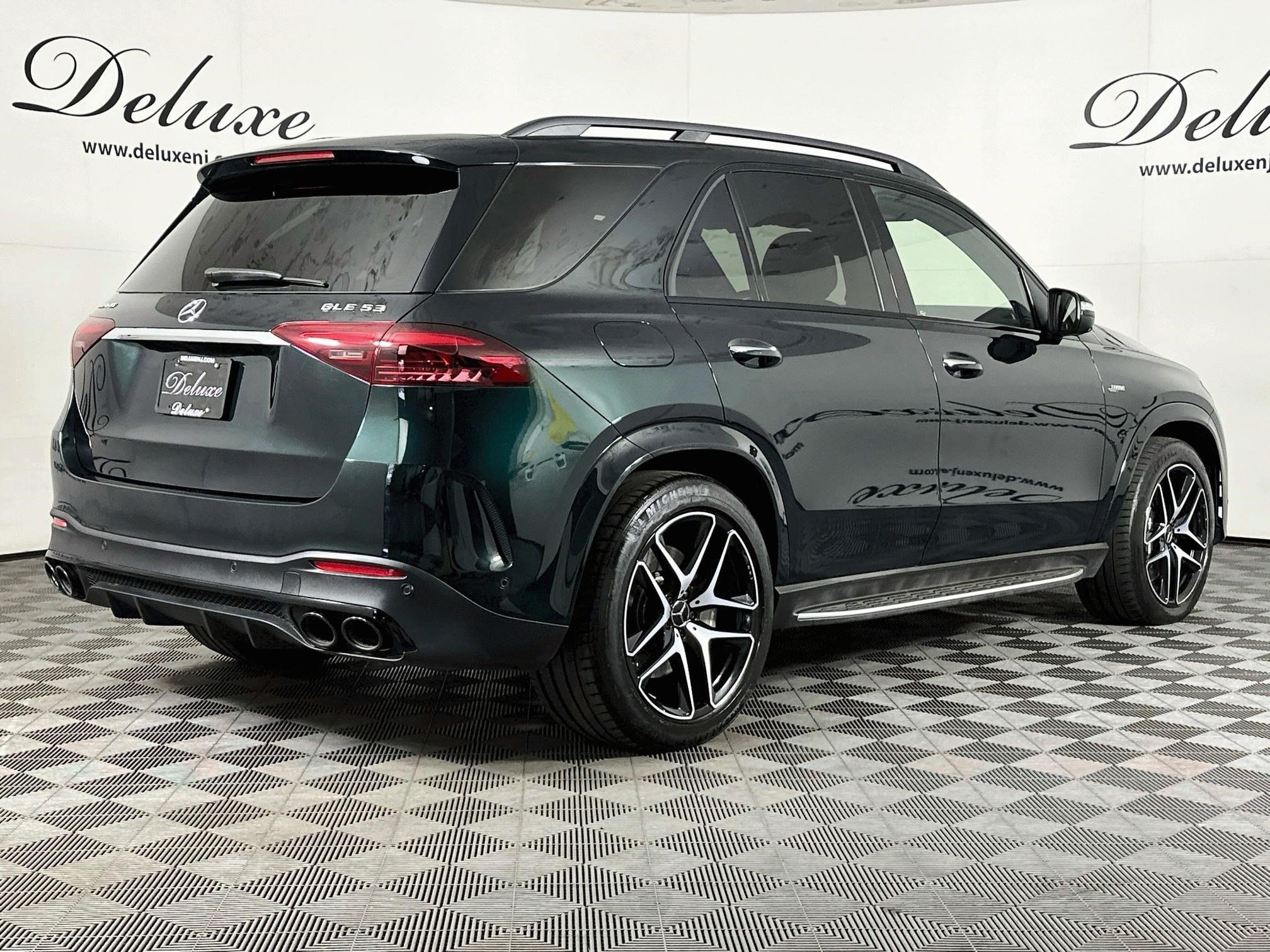 Used 2025 Mercedes-Benz GLE 53 AMG 4MATIC w/ 3rd Row Seat Package image 6