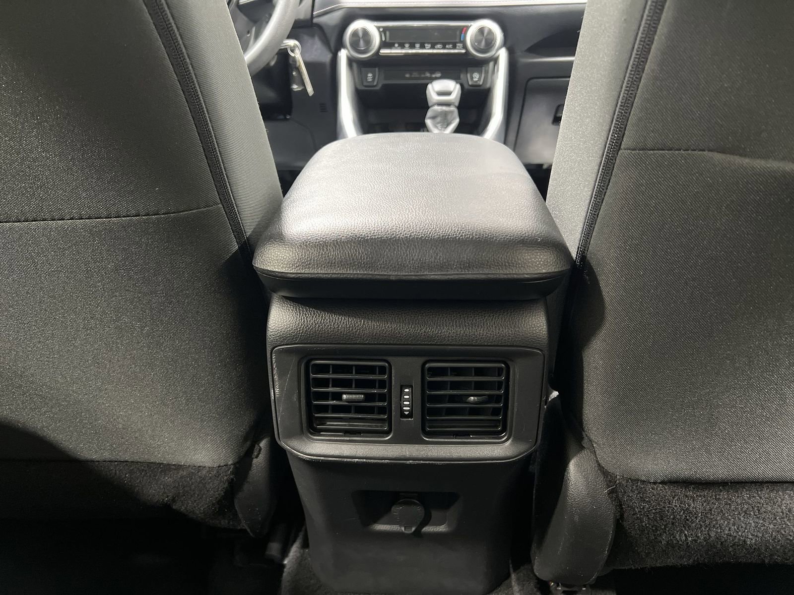 Used 2024 Toyota RAV4 LE image 21