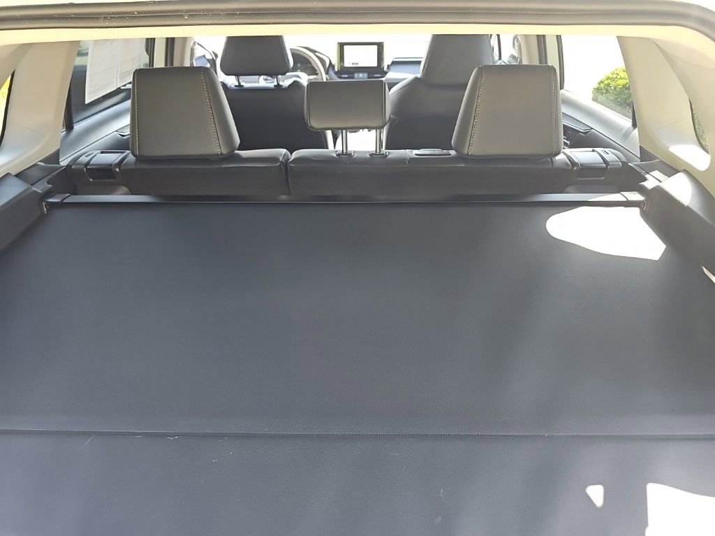 Used 2025 Toyota RAV4 XLE Premium FWD image 32