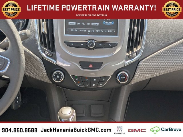 Used 2017 Chevrolet Cruze LT FWD image 17