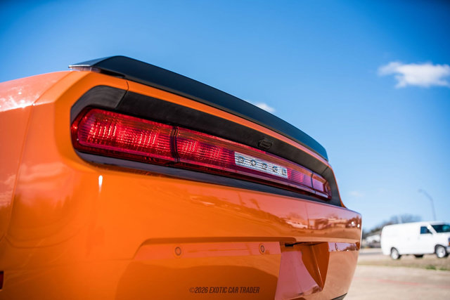 Used 2014 Dodge Challenger R/T RWD image 55