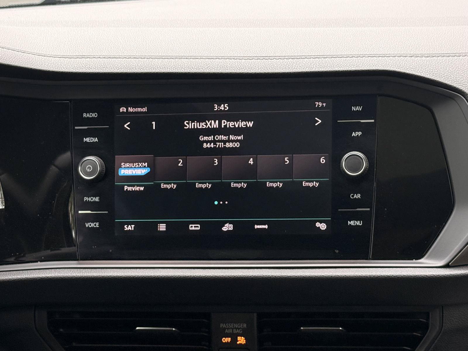 Used 2019 Volkswagen Jetta SEL Premium FWD image 27