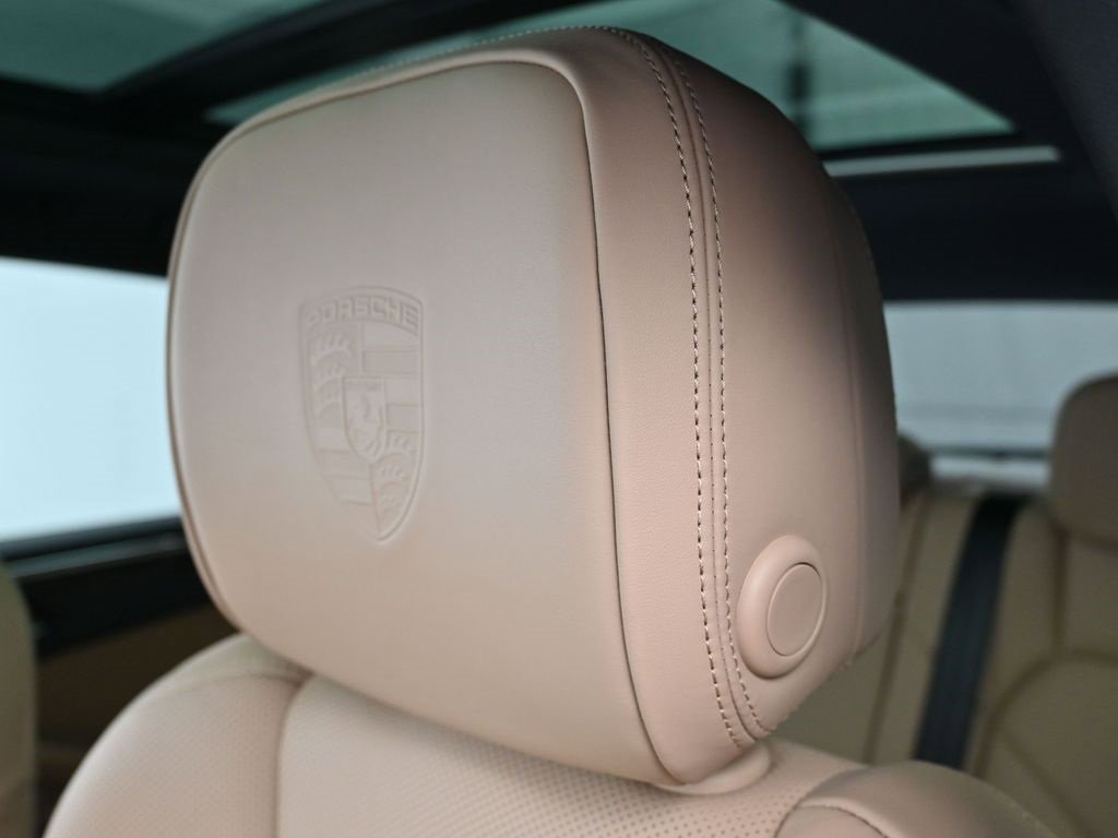 New 2026 Porsche Macan S image 20