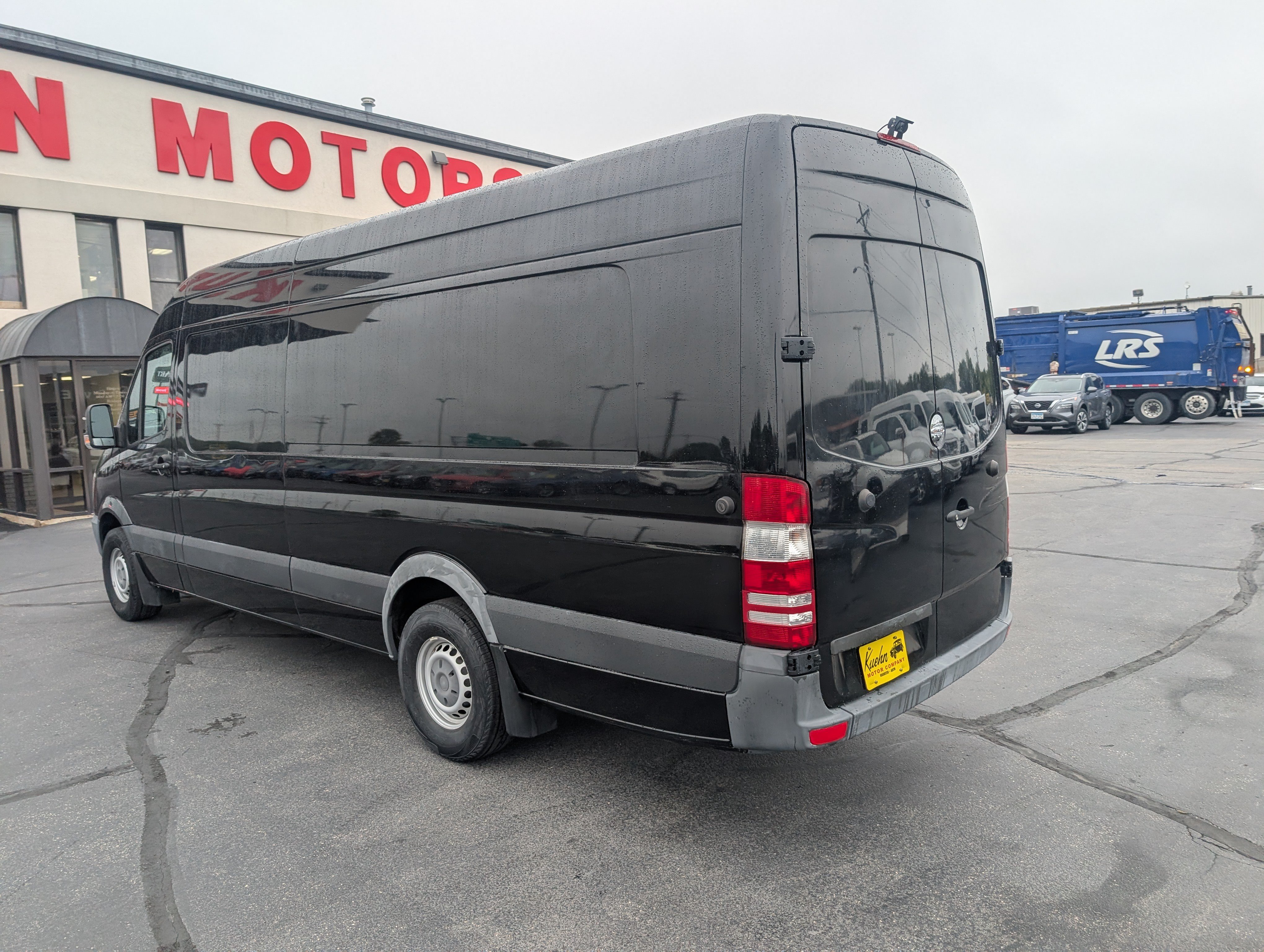 Used 2015 Freightliner Sprinter 2500 RWD image 6