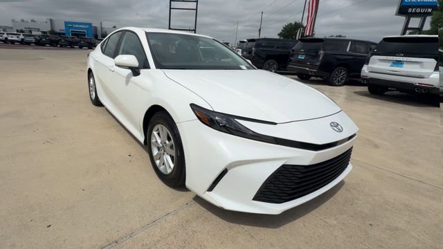 Used 2026 Toyota Camry LE FWD image 2