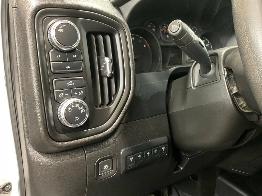 Used 2024 GMC Sierra 3500 Pro w/ Convenience Package AWD/4WD image 9