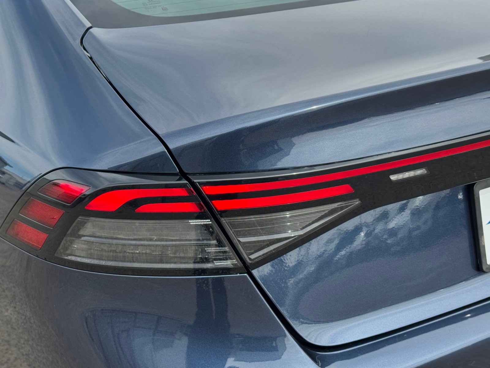 Used 2023 Honda Accord EX image 11