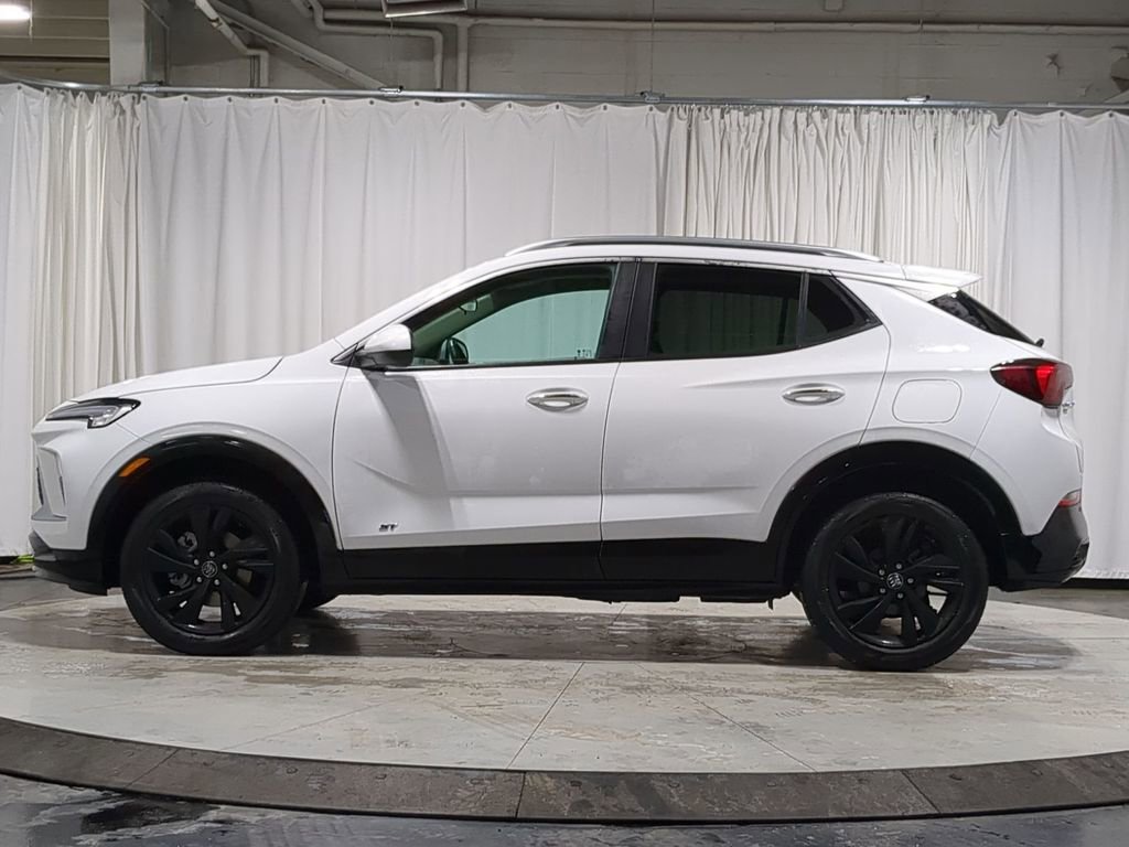Used 2025 Buick Encore GX Sport Touring w/ Comfort Package image 14