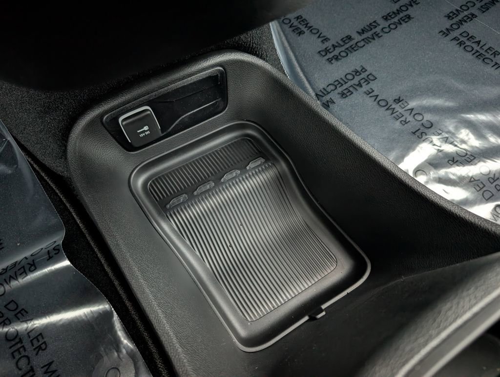 New 2026 Chrysler Voyager LX FWD image 31