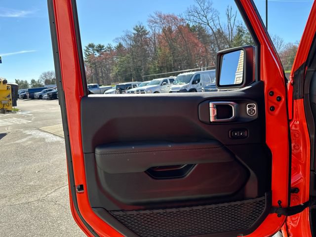 Used 2023 Jeep Wrangler Unlimited Rubicon 392 w/ Trailer Tow Package AWD/4WD image 24