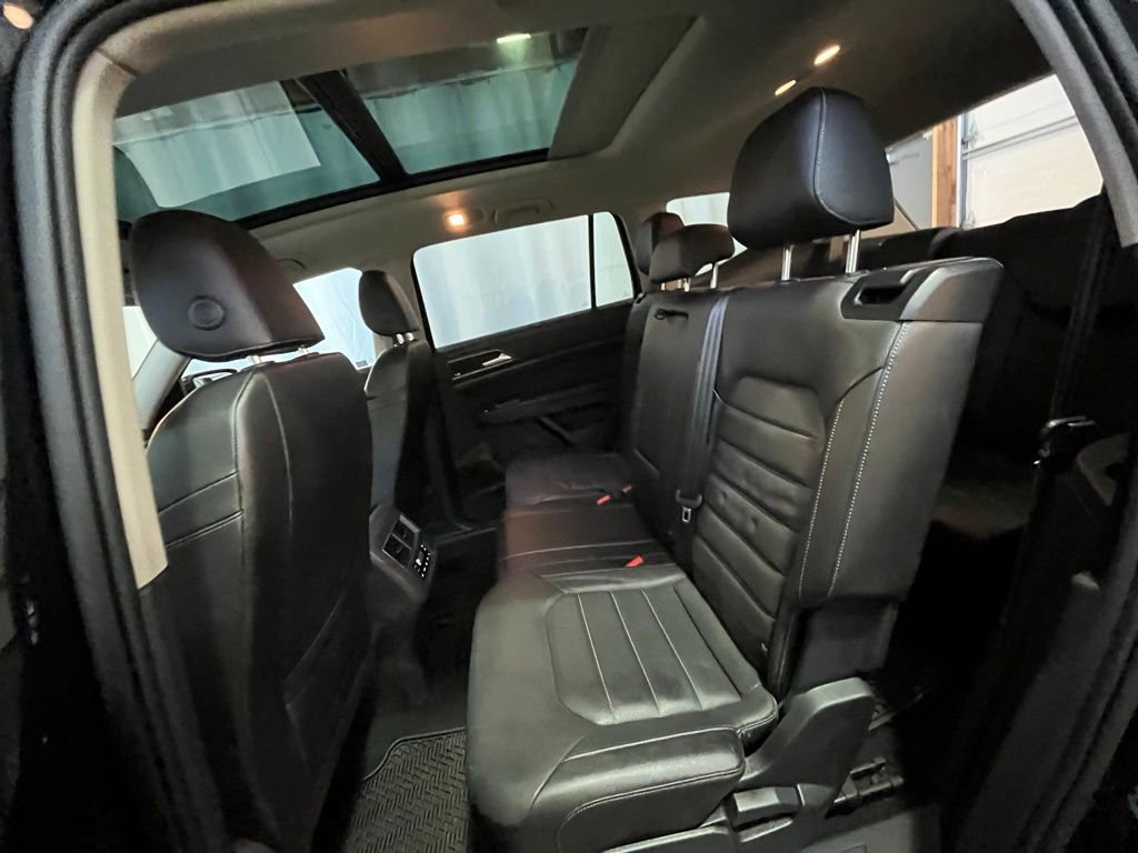 Used 2019 Volkswagen Atlas SEL Premium image 24