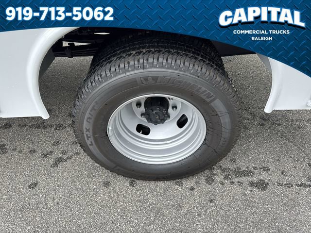 New 2025 Ford F350 XL w/ XL Chrome Package image 13