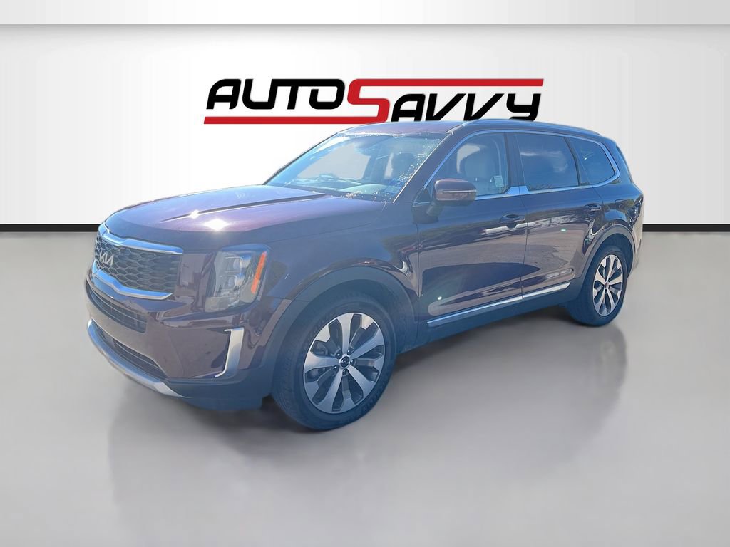 Used 2022 Kia Telluride EX w/ EX Premium Package FWD image 3
