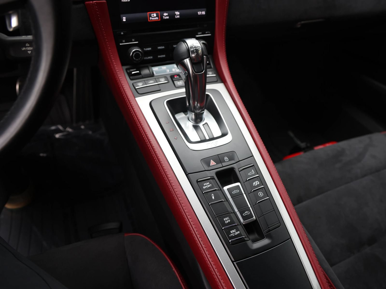 Used 2021 Porsche 718 Boxster Spyder RWD image 24