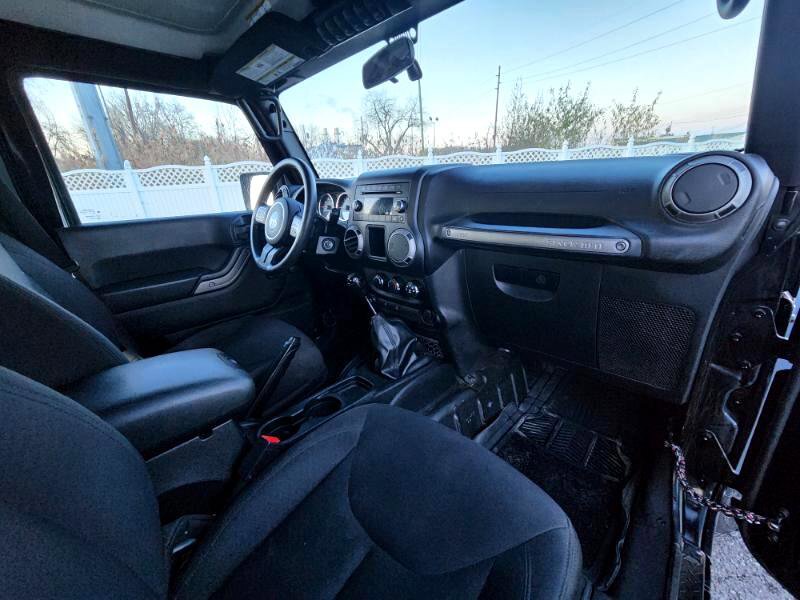 Used 2015 Jeep Wrangler Sport image 32