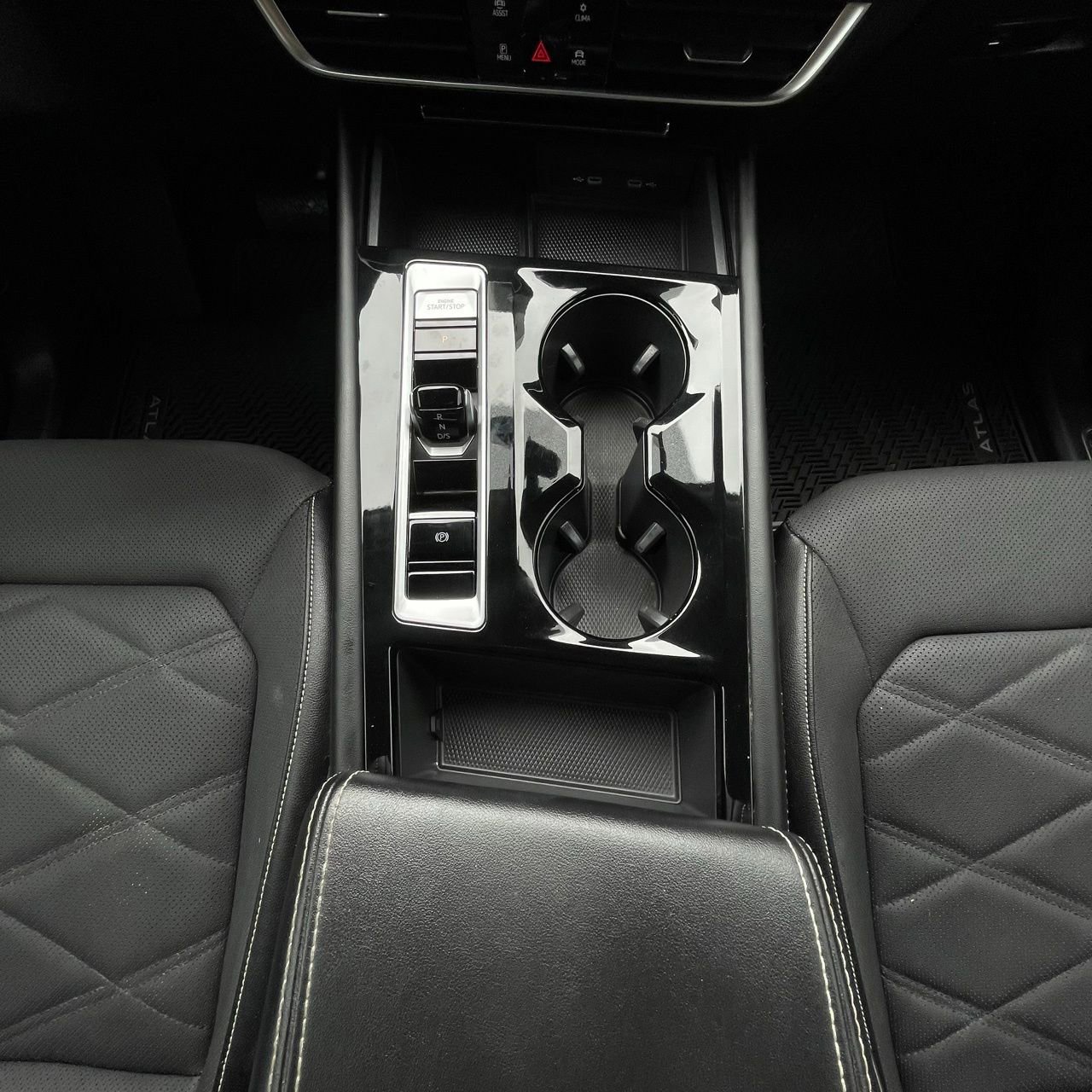 Used 2024 Volkswagen Atlas SE FWD image 19