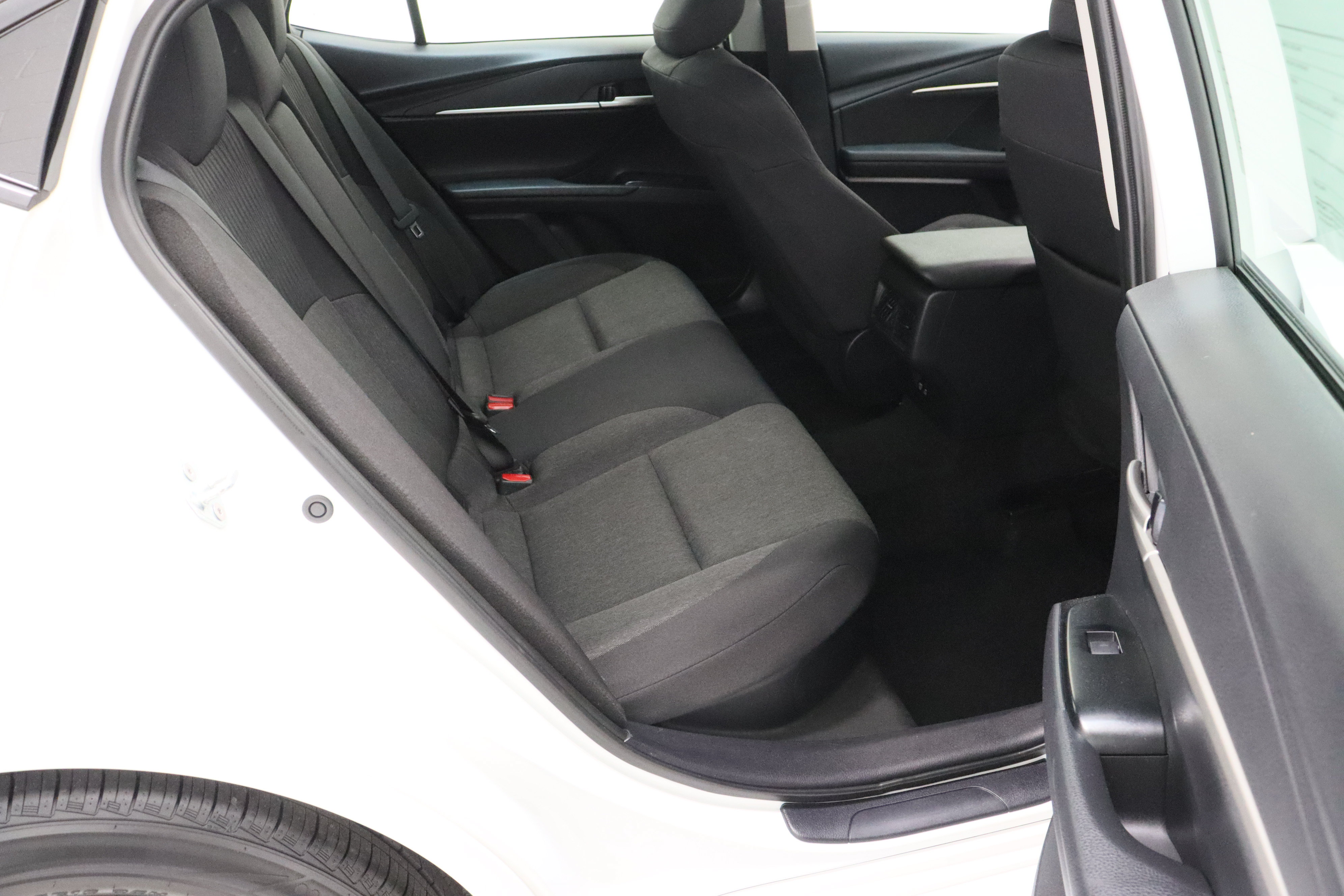 Certified 2025 Toyota Camry LE FWD image 32