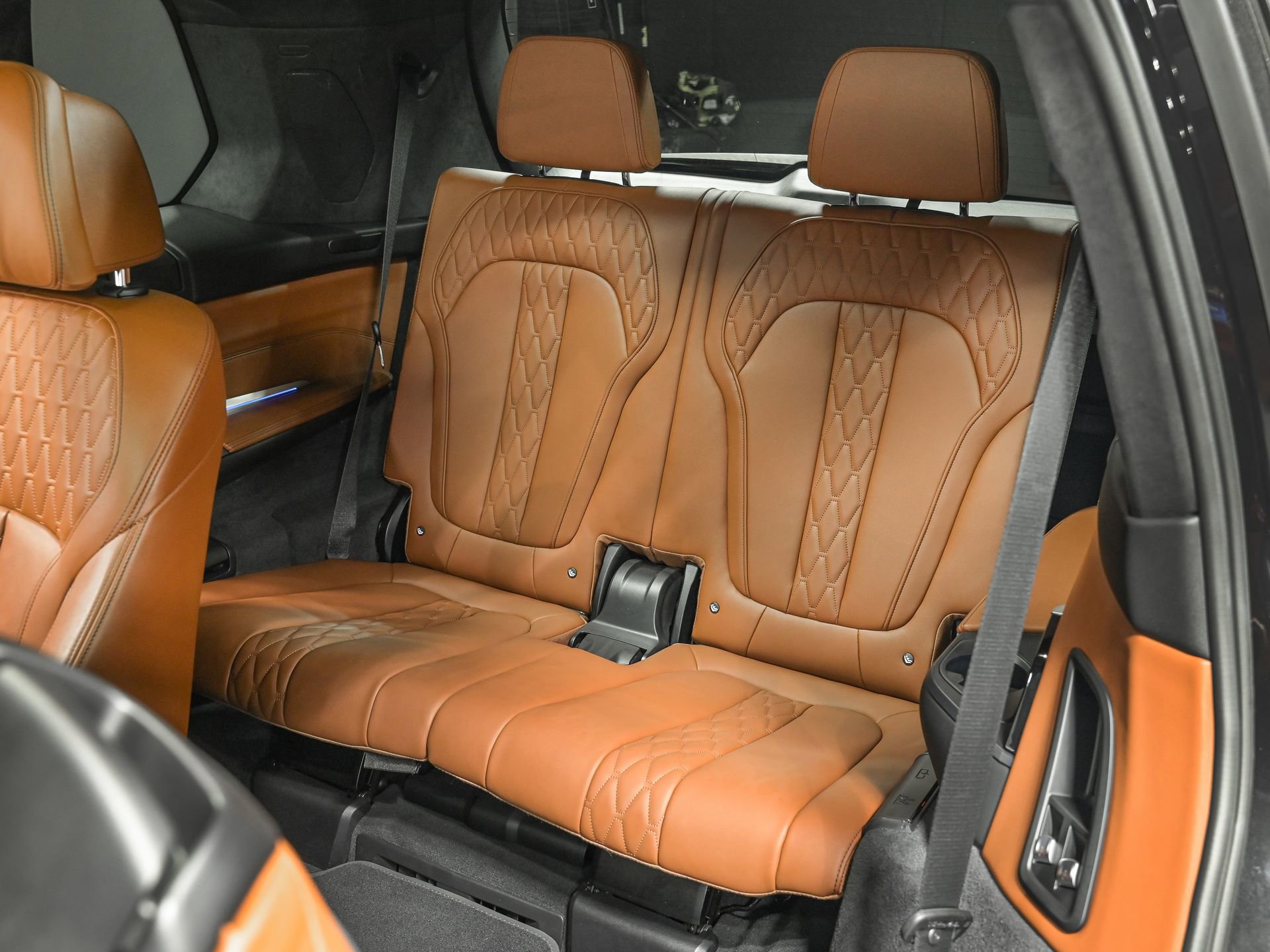 Used 2023 BMW X7 xDrive40i w/ Executive Package AWD/4WD image 29