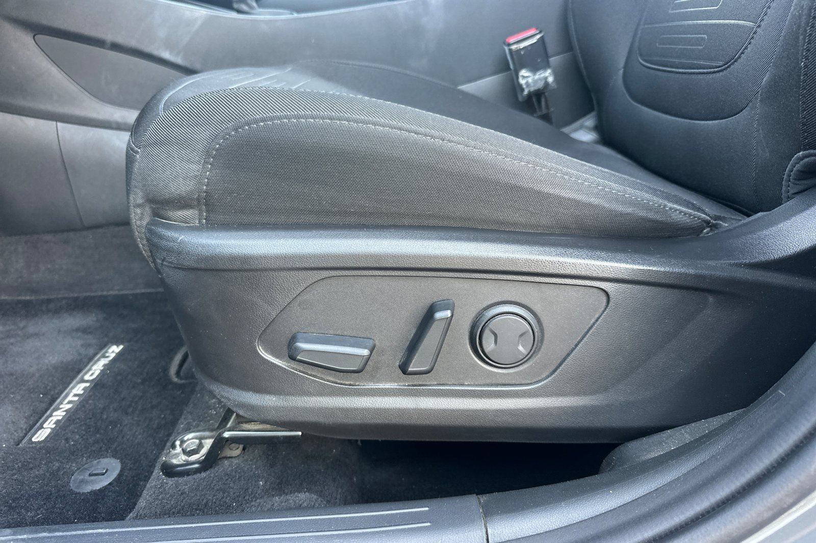 Used 2023 Hyundai Santa Cruz Night AWD/4WD image 13