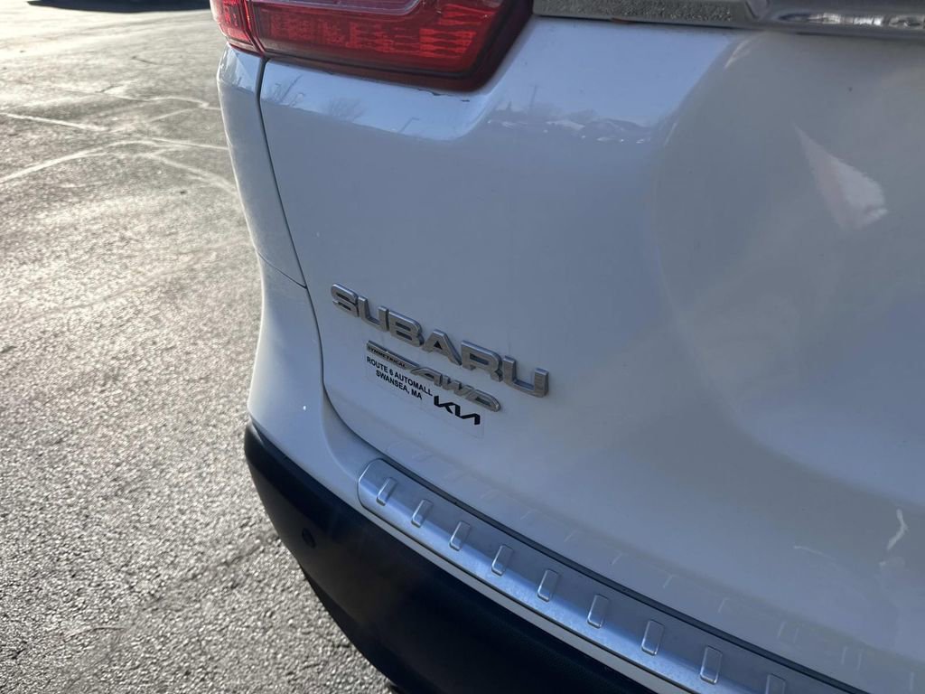 Used 2023 Subaru Ascent Limited w/ Technology Package image 5