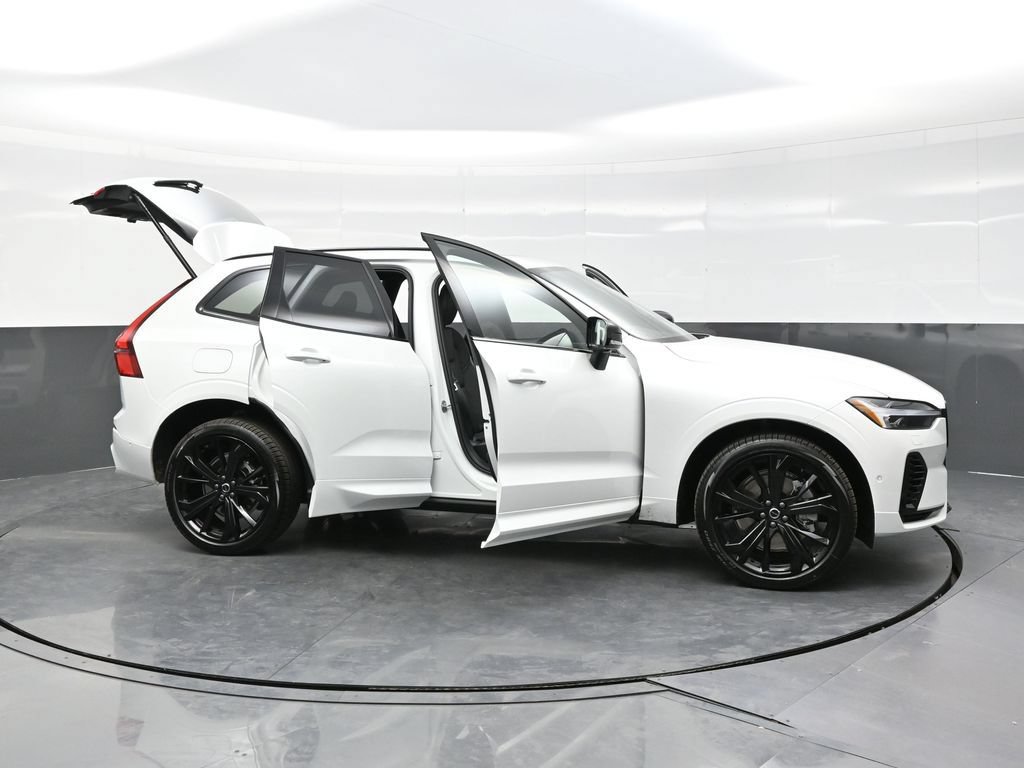 New 2026 Volvo XC60 T8 Ultra w/ Climate Package AWD/4WD image 47