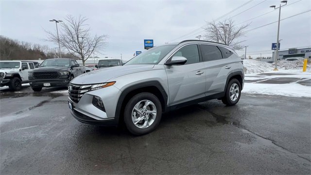 Used 2022 Hyundai Tucson SEL w/ Cargo Package image 4