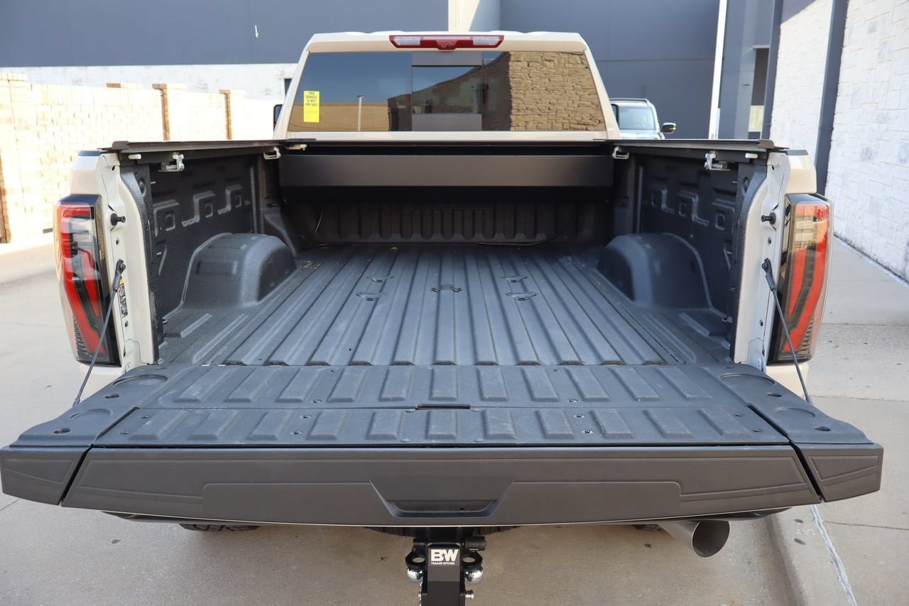 Used 2026 GMC Sierra 2500 AT4X AWD/4WD image 30
