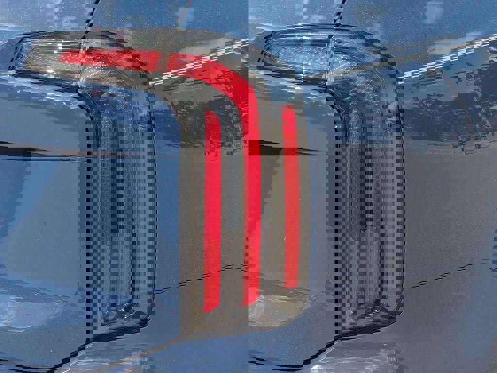 Used 2025 Kia Telluride SX image 7