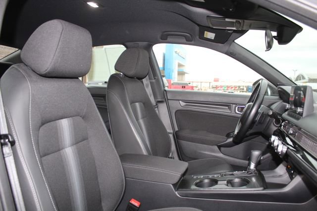Used 2025 Honda Civic Sport image 13