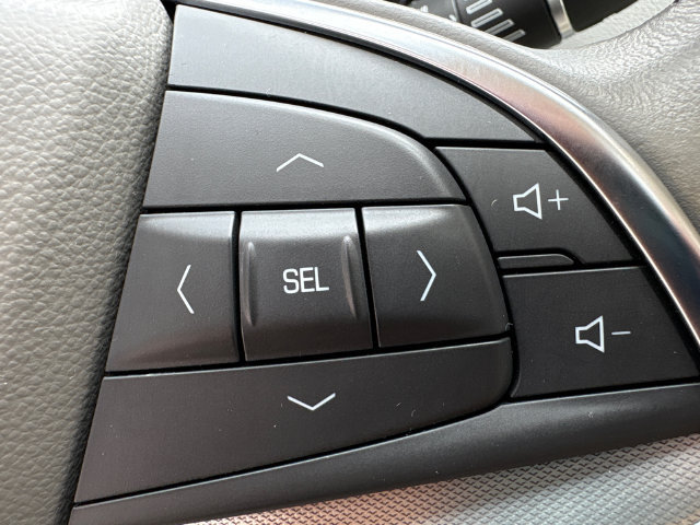 Used 2023 Cadillac XT5 Premium Luxury w/ LPO, Floor Liner Package AWD/4WD image 29
