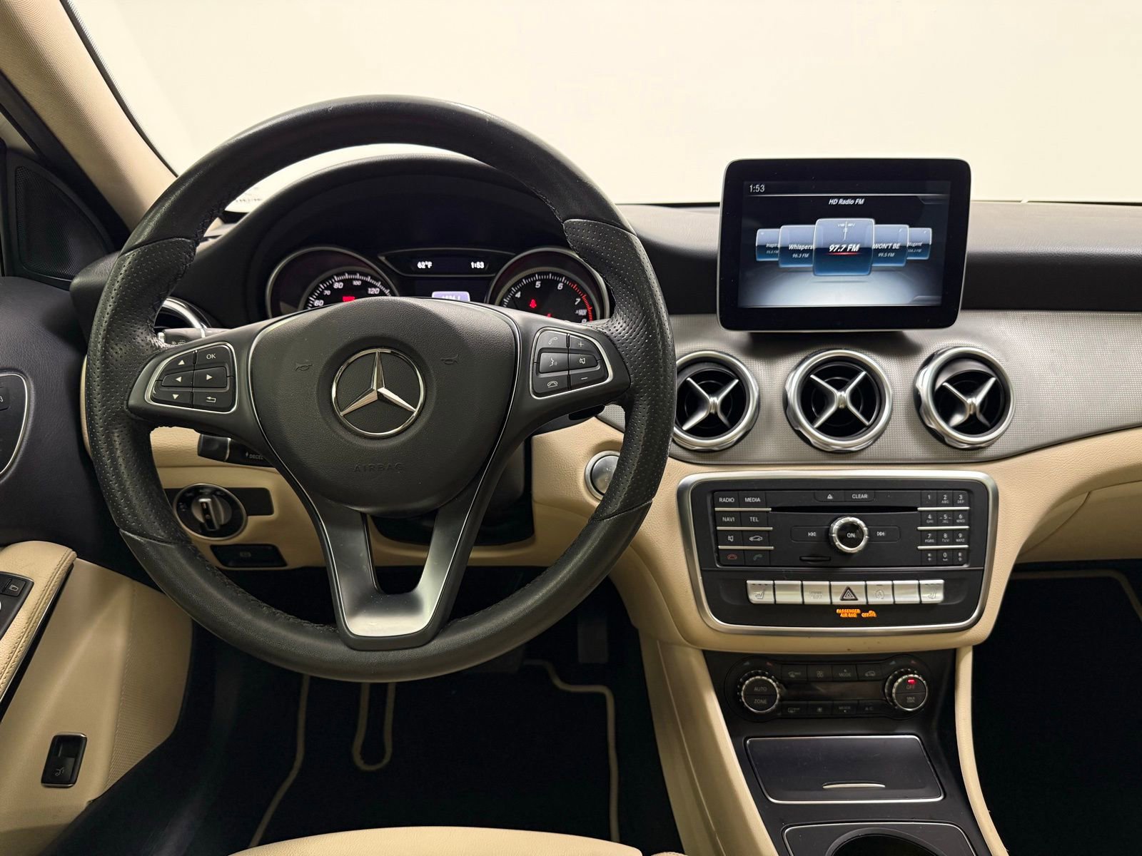 Used 2018 Mercedes-Benz GLA 250 image 25