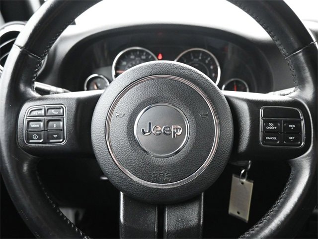 Used 2014 Jeep Wrangler Unlimited Sahara w/ Connectivity Group image 27