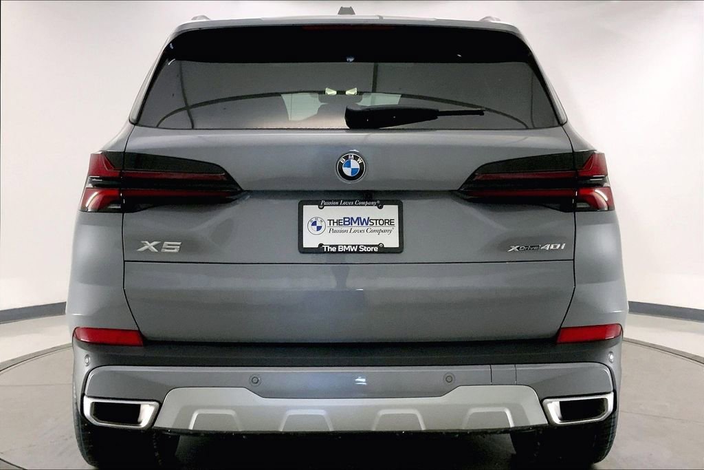 Certified 2026 BMW X5 xDrive40i AWD/4WD image 3