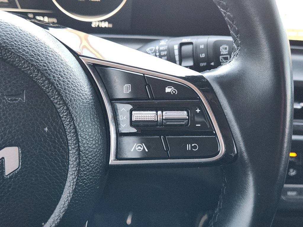 Certified 2025 Kia Seltos EX w/ EX Sunroof Package FWD image 31