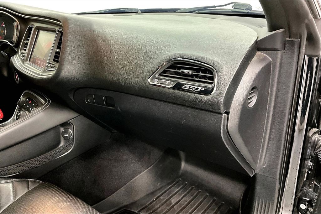 Used 2016 Dodge Challenger SRT Hellcat image 19