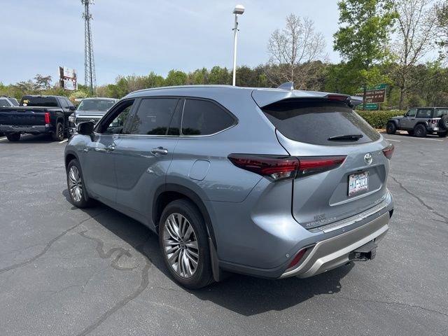 Used 2024 Toyota Highlander Platinum image 5