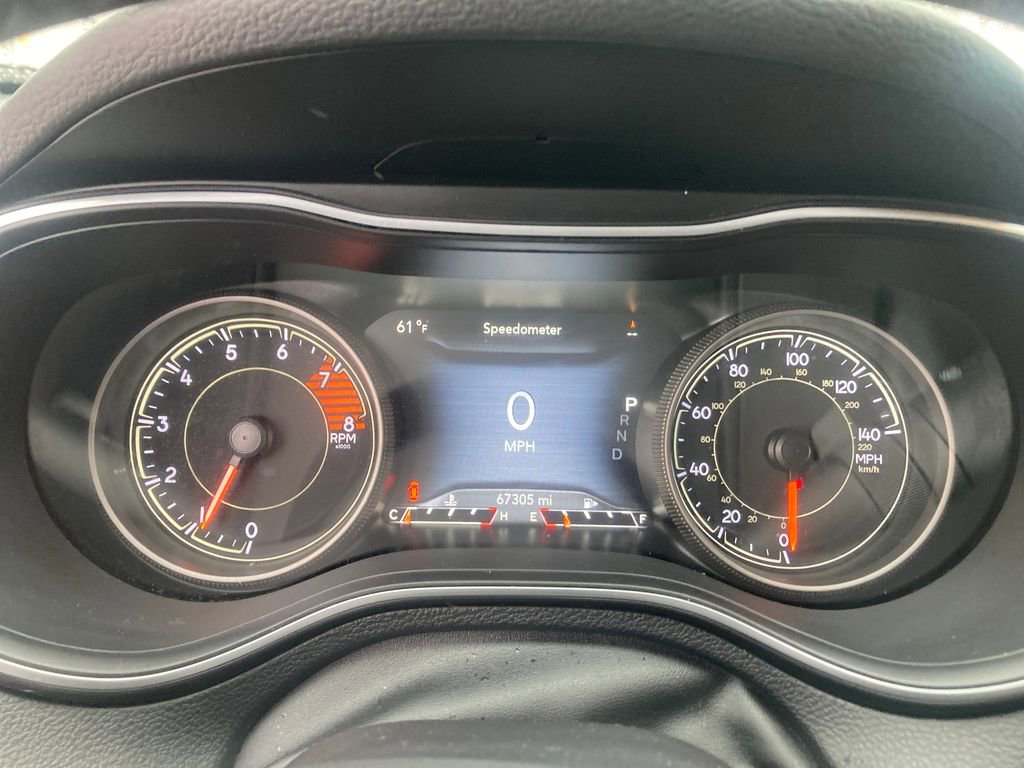 Used 2019 Jeep Cherokee Limited image 19