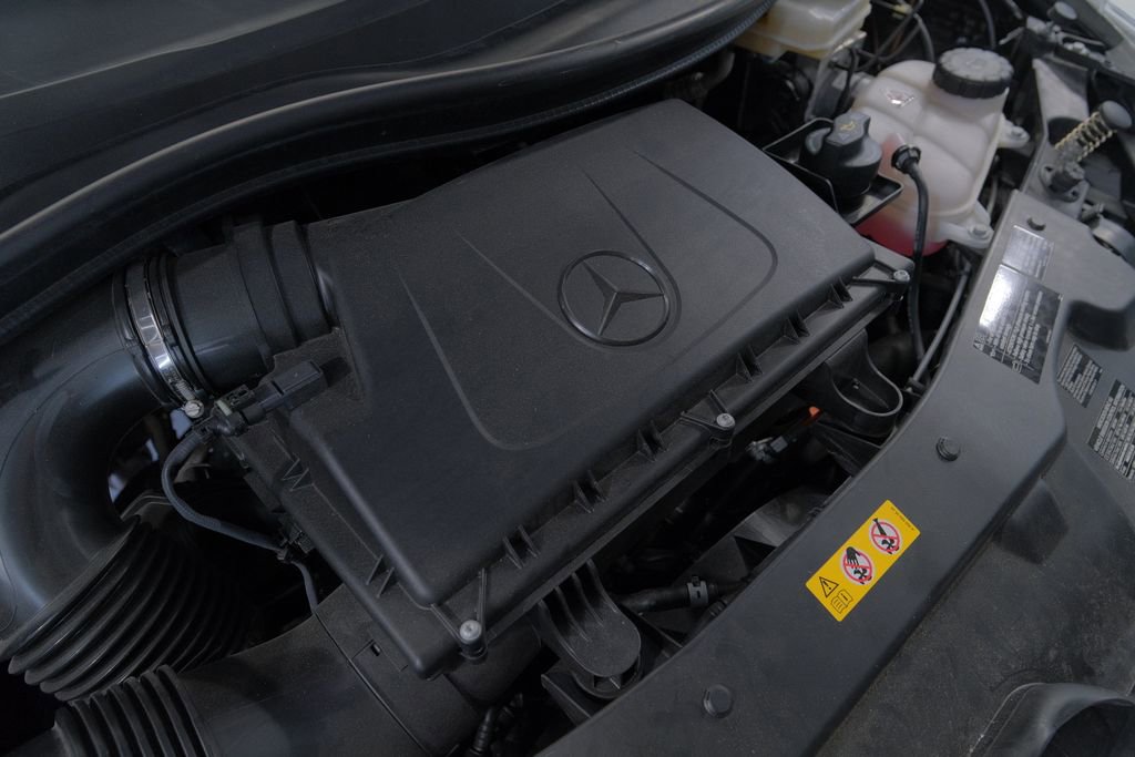 Used 2023 Mercedes-Benz Metris Passenger image 52