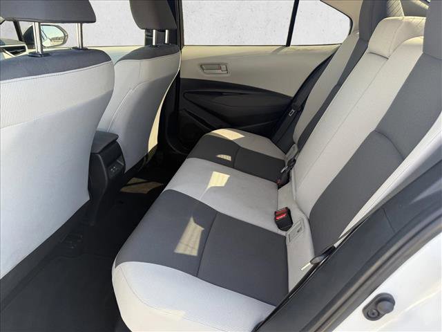 Used 2023 Toyota Corolla LE image 21
