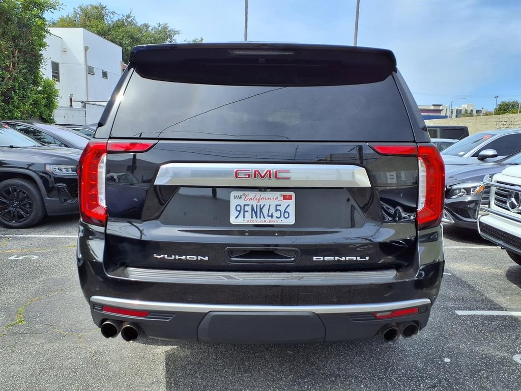 Used 2023 GMC Yukon XL Denali image 10
