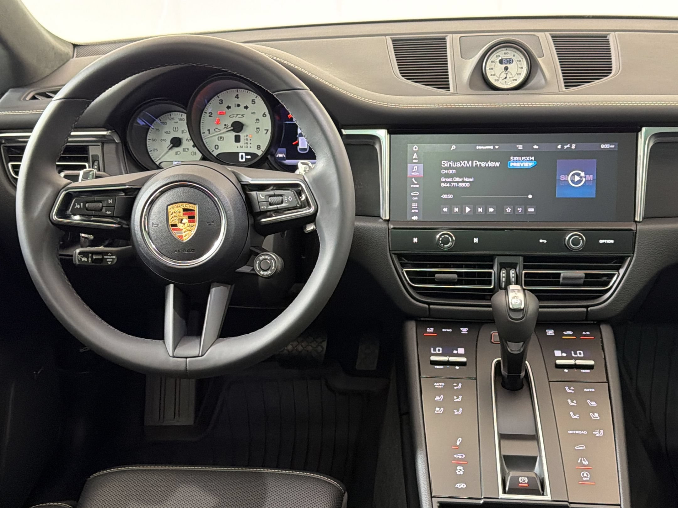 Used 2025 Porsche Macan GTS AWD/4WD image 30