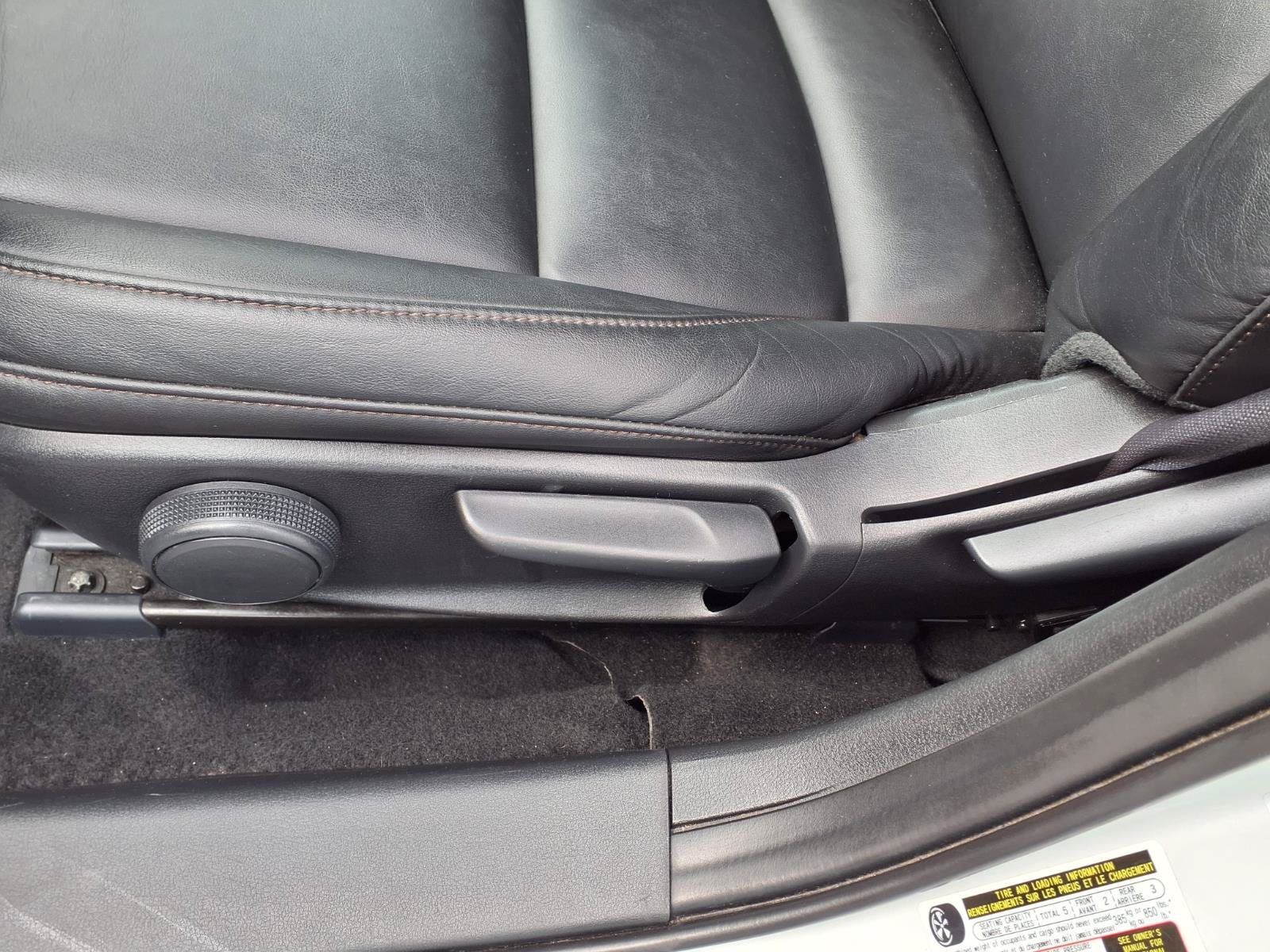 Used 2024 MAZDA MAZDA3 s FWD image 19