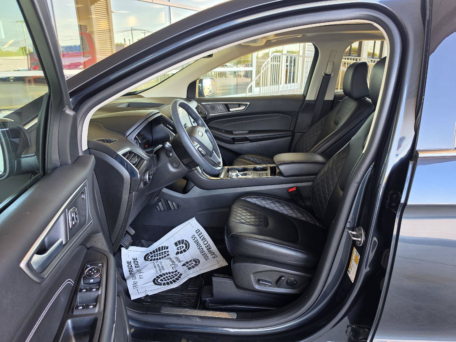 Used 2024 Ford Edge Titanium w/ Equipment Group 301A AWD/4WD image 10