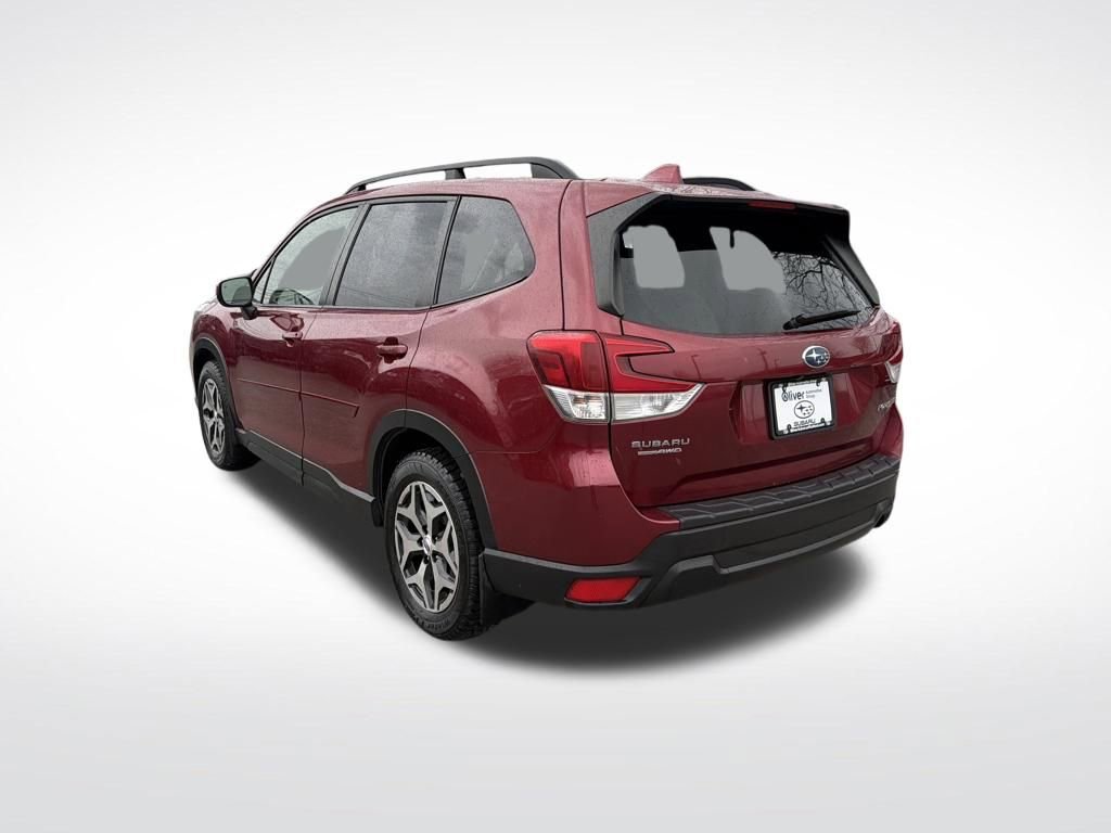 Used 2021 Subaru Forester Premium image 14