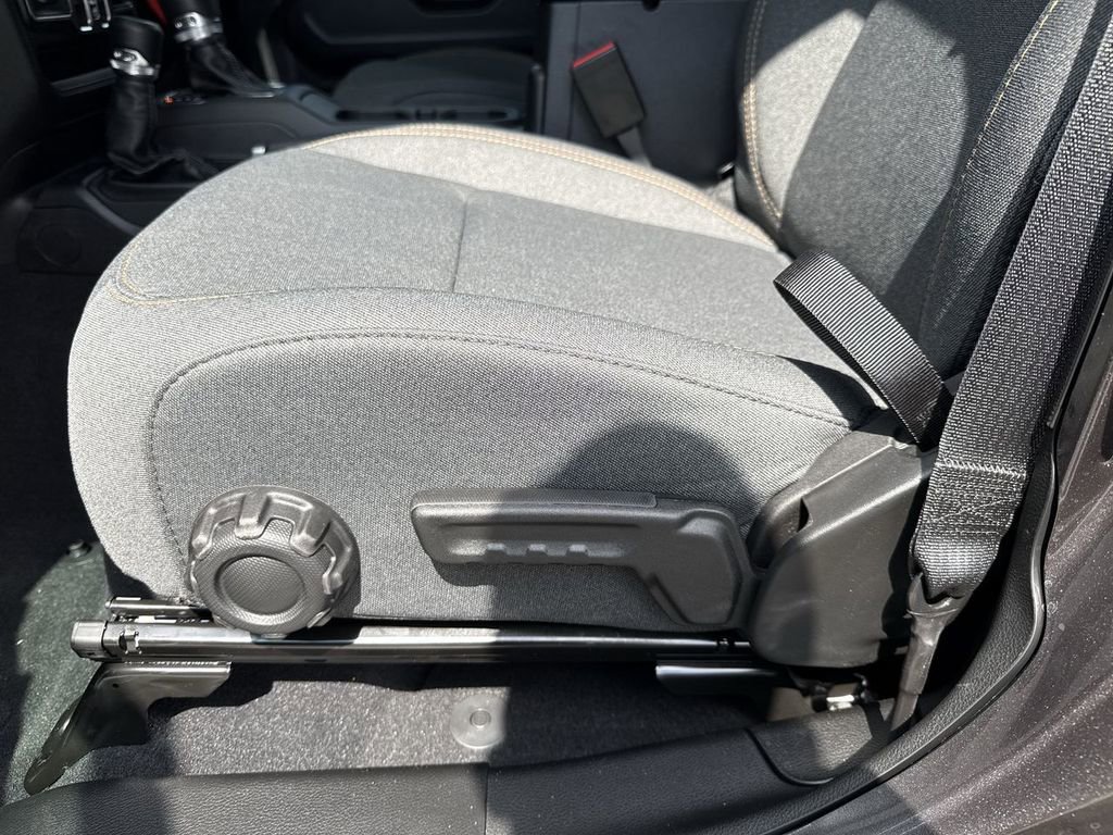 New 2026 Jeep Gladiator Sport AWD/4WD image 22